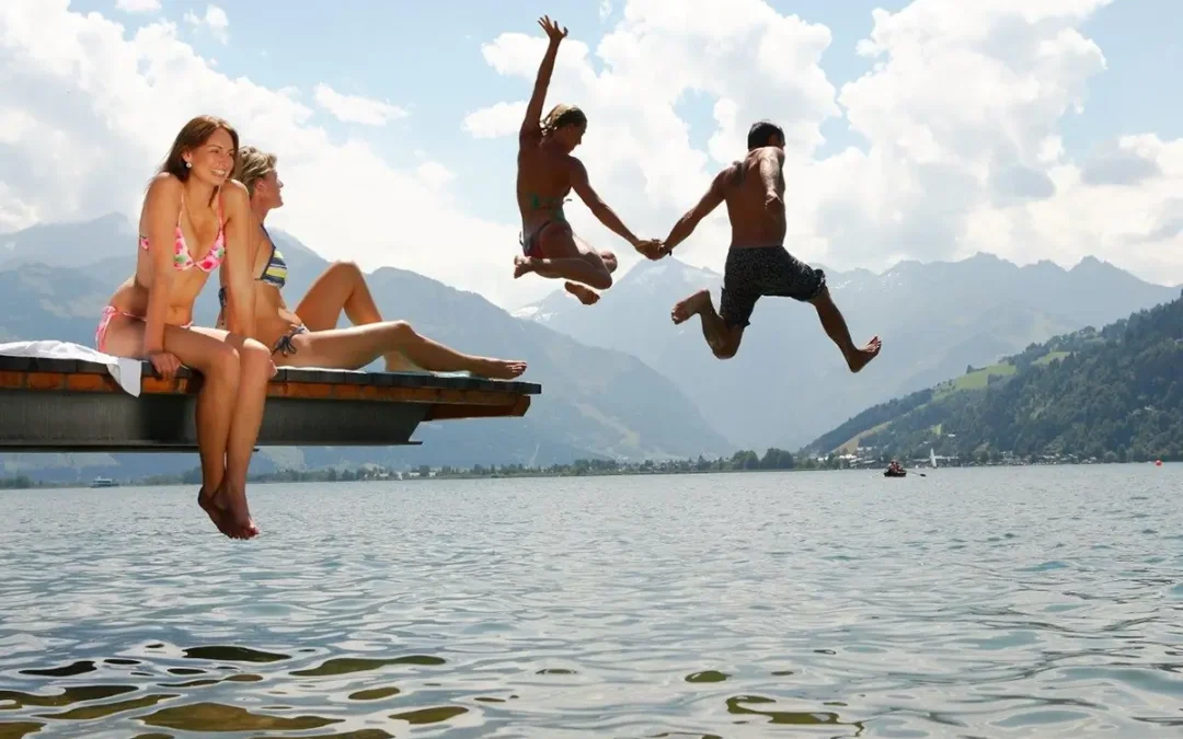 Money Saving Tips : Free Austria Summer Cards