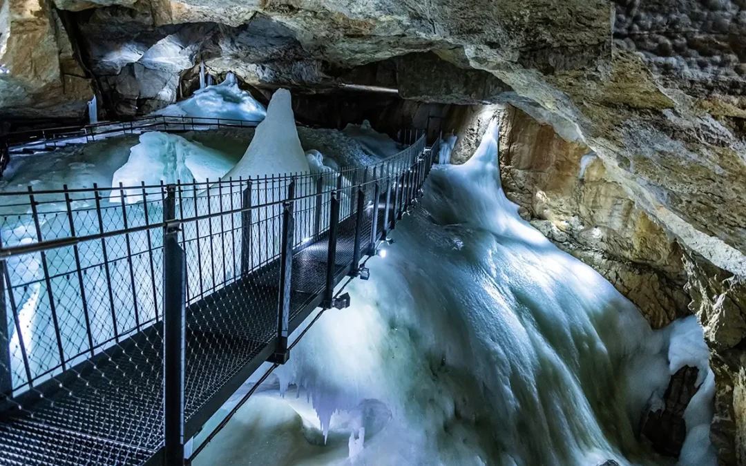 Visiting Dachstein-Krippenstein and the Dachstein Giant Ice Cave